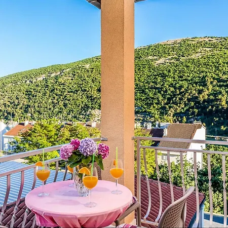 Apartament Luka